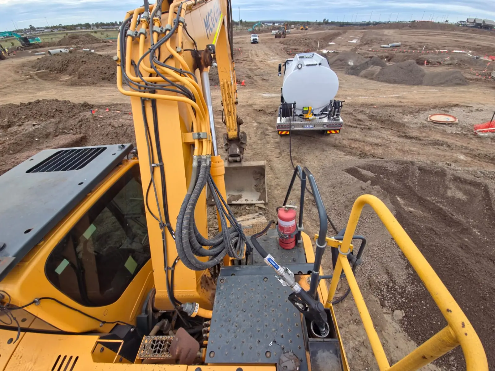 Elite Fuel Co. refuelling plant on a Melbourne civil earthworks site